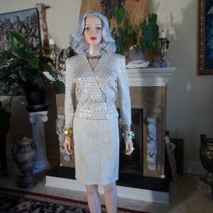 St. John Beige Gold Metallic Santana Knit Paillette Skirt Suit Size 4